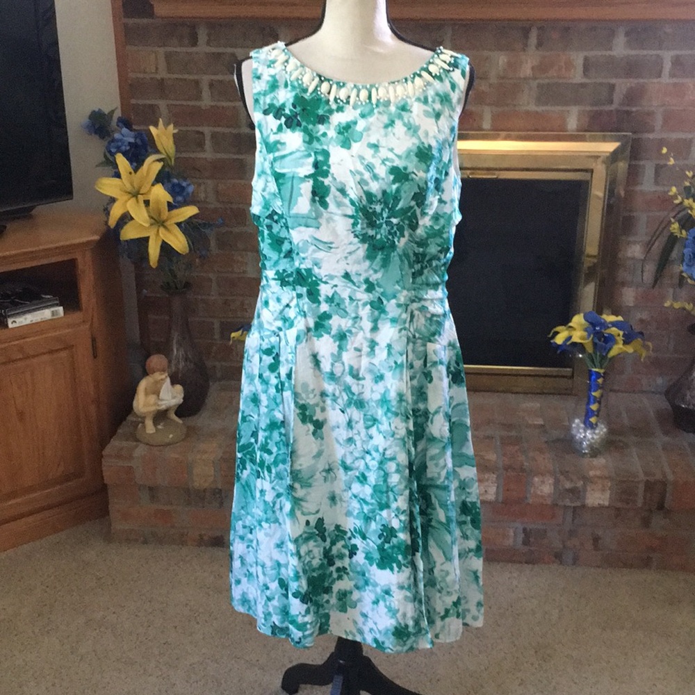 Nwot Adrianna Papell dress